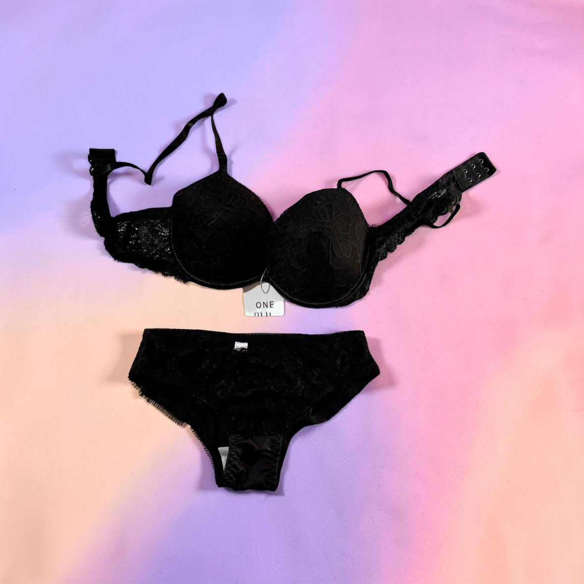 Luxurious Floral Lace Lingerie Set